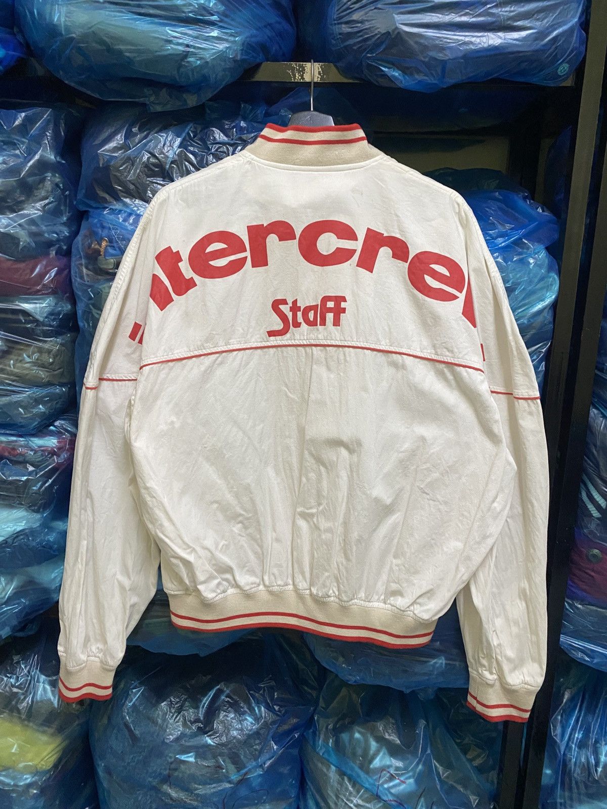 Japanese Brand Vintage Intercrew Staff Jacket White Red Trim Cotton Size US L / EU 52-54 / 3 - 3 Thumbnail