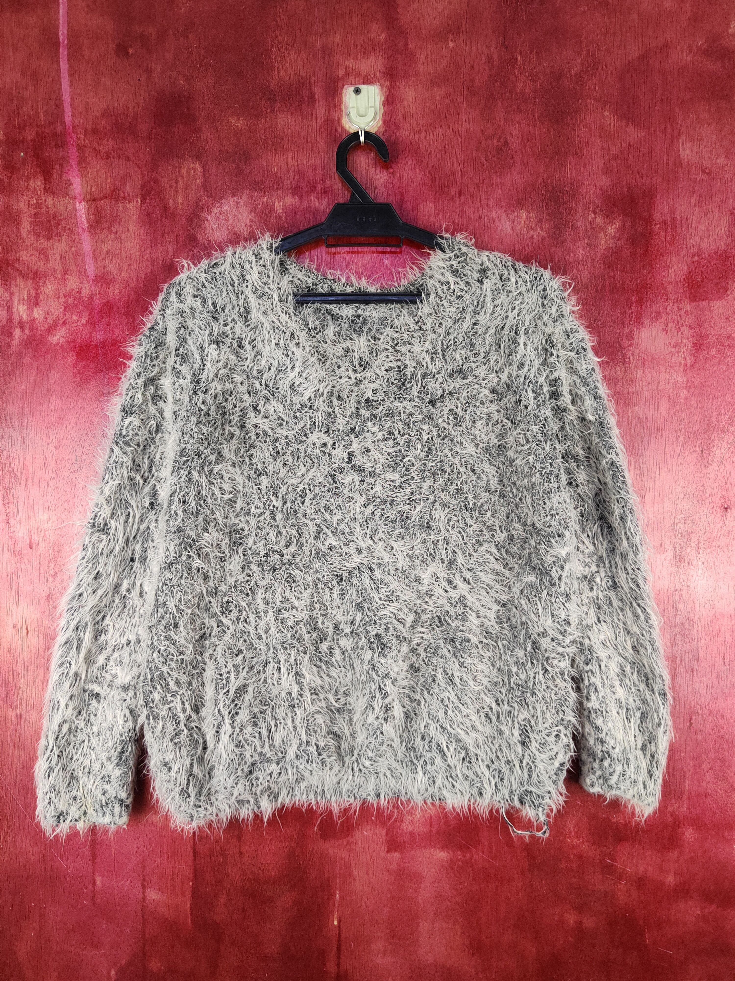 Aran Isles Knitwear × Japanese Brand Japanese Brand White Black Fur Mohair Knitwear #S2102 Size M / US 6-8 / IT 42-44 - 1 Thumbnail