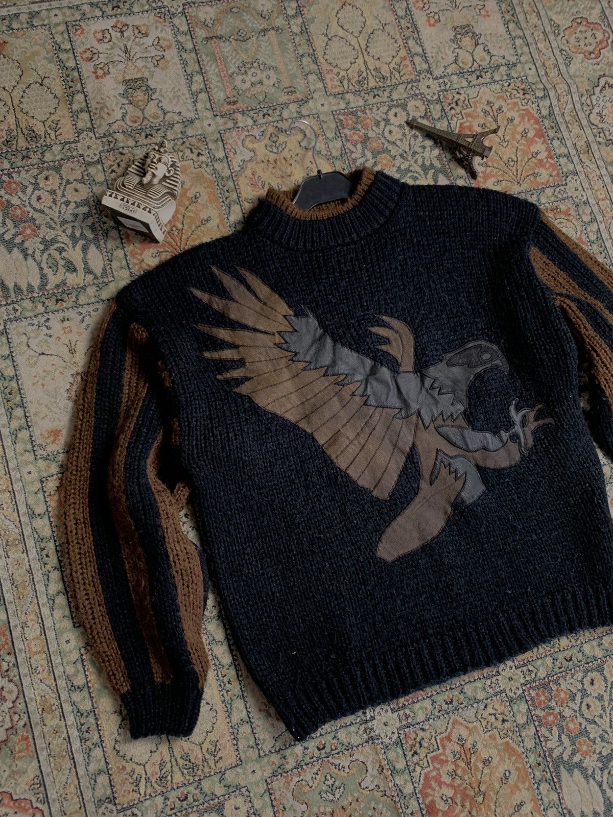 Japanese Brand × Other × Vintage Vintage Street Scenes Korean sweater Eagle leather logo ! Size US M / EU 48-50 / 2 - 4 Thumbnail