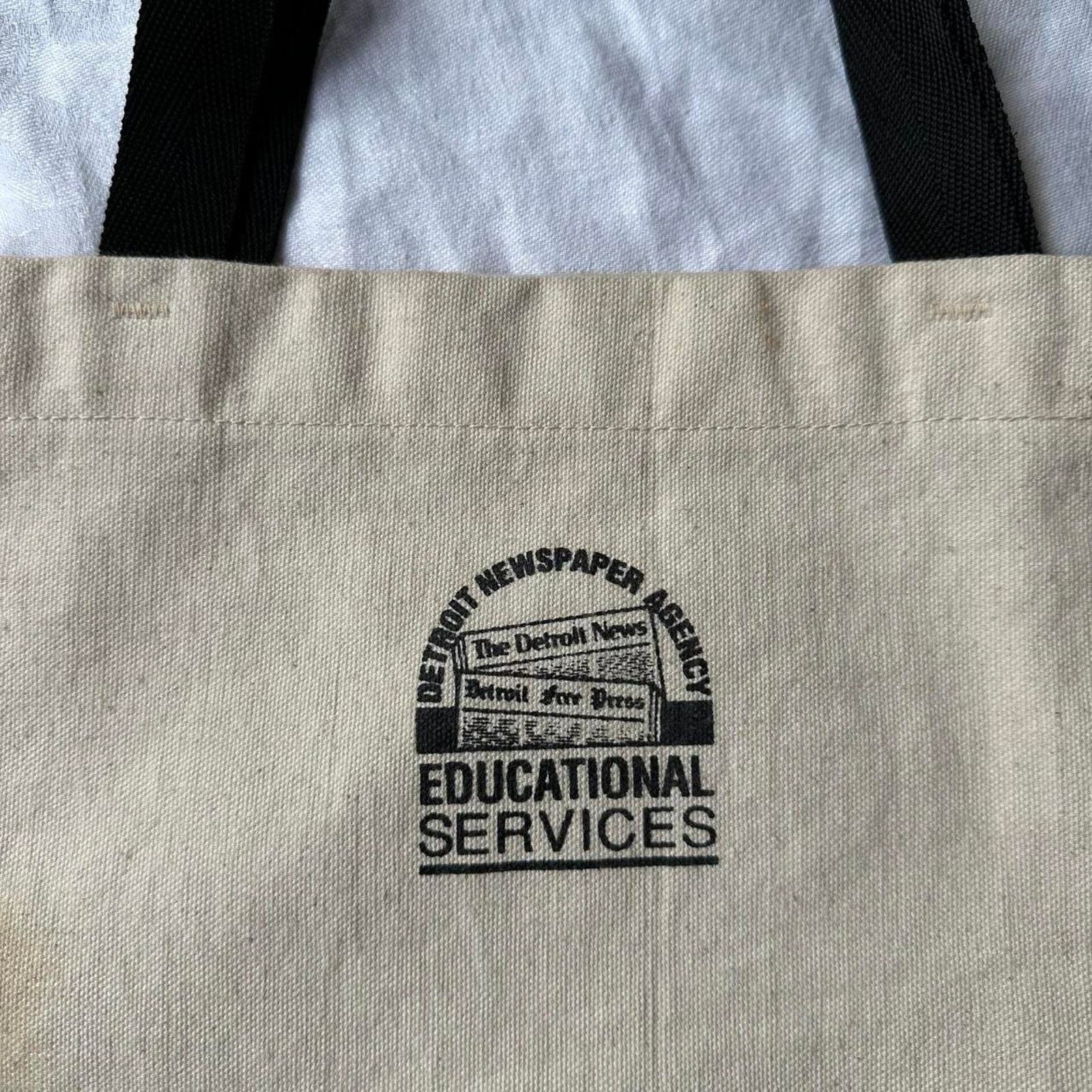 Vintage Rare Vintage 80s 90s Detroit News Newspaper Graphic Tote Bag Size ONE SIZE - 4 Thumbnail