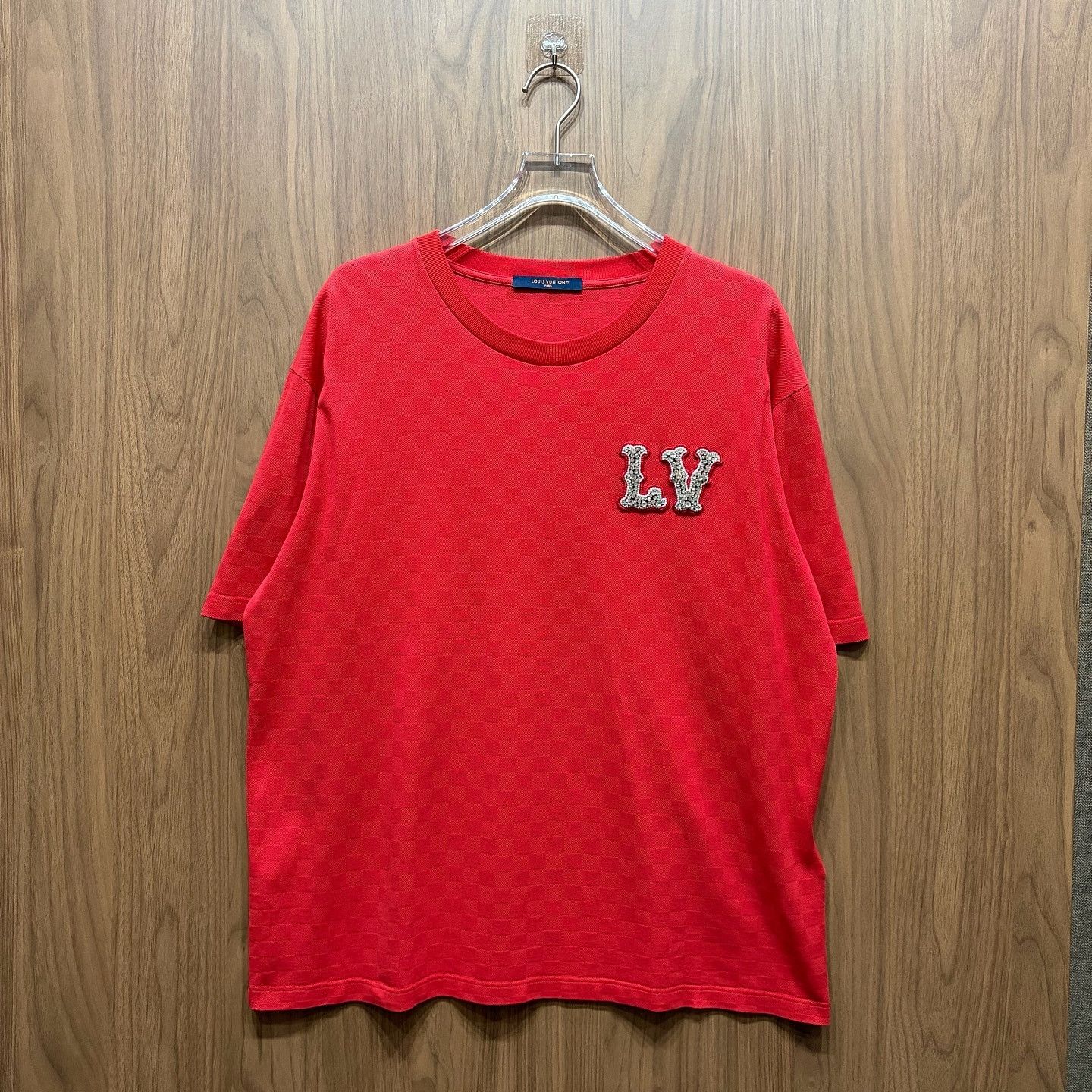 Louis Vuitton Louis Vuitton Damier Logo Patch T-Shirt Size XL Size US XL / EU 56 / 4 - 1 Thumbnail