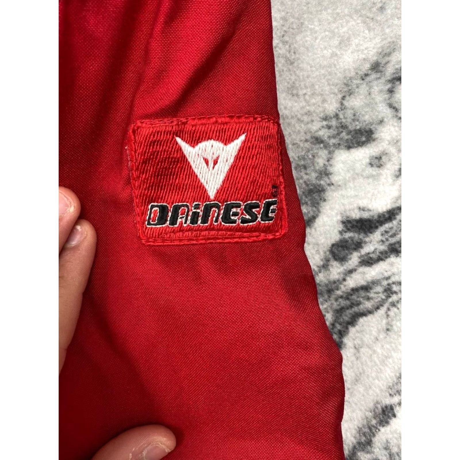 Dainese VINTAGE Dainese World Champion Racing 2 in 1 Bomber Jacket Men Size 48 Red Shirt Jacket Mens Regular 60 68 55 65 Size US M / EU 48-50 / 2 - 4 Thumbnail