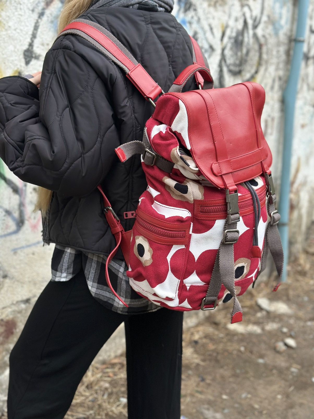 Dolce & Gabbana DOLCE & GABBANA POPPY Canvas Leather Multipocket Backpack Size ONE SIZE - 1 Thumbnail