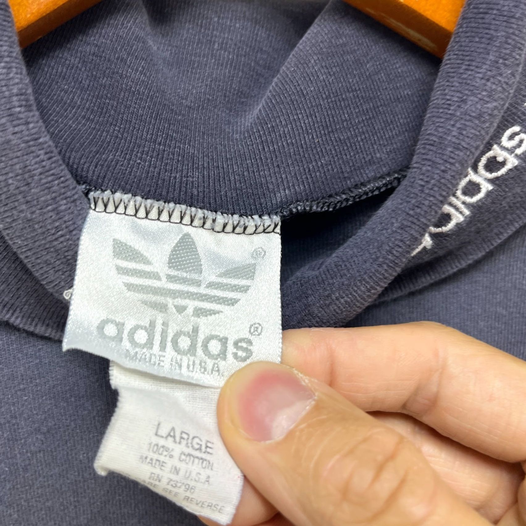 Adidas VINTAGE Adidas Turtleneck Long Sleeve Shirt L Gray 80s Sun Faded Trefoil Logo Men's Regular Knit Cotton Shirt Size US L / EU 52-54 / 3 - 5 Thumbnail
