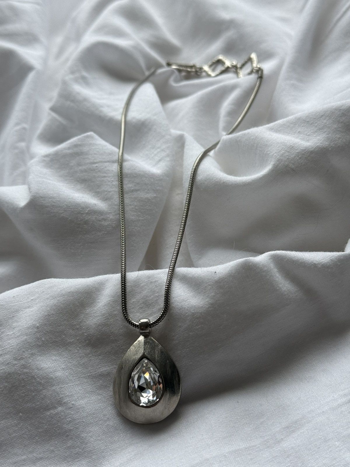 Yves Saint Laurent Yves Saint Laurent YSL Vintage Crystal Swarovski Necklace Size ONE SIZE - 2 Thumbnail
