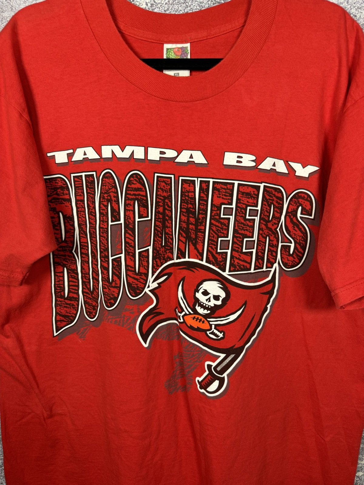 NHL 00’s Vibtage Tampa Bay Buccaneers Red T Shirt Merchandise Size US XL / EU 56 / 4 - 4 Thumbnail