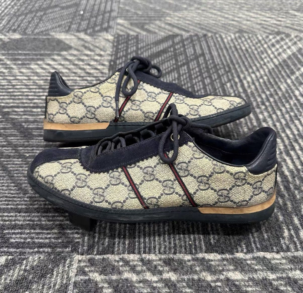 Gucci Gucci Interlocking G Monogram Canvas Sneakers J42 Size US 5.5 / IT 35.5 - 4 Thumbnail