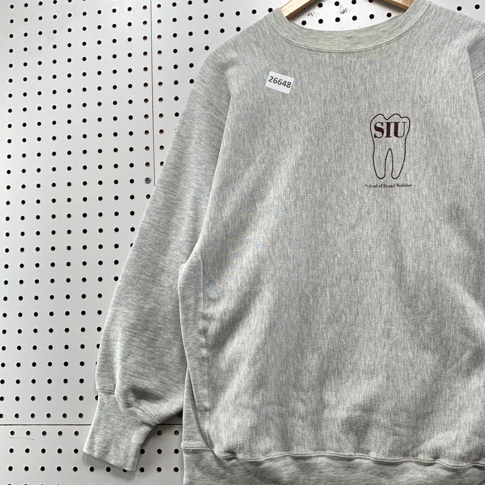 Champion VINTAGE Champion Shirt Mens L Gray 80s Reverse Weave Sweatshirt SIU Dental 5x28 Size US L / EU 52-54 / 3 - 5 Thumbnail