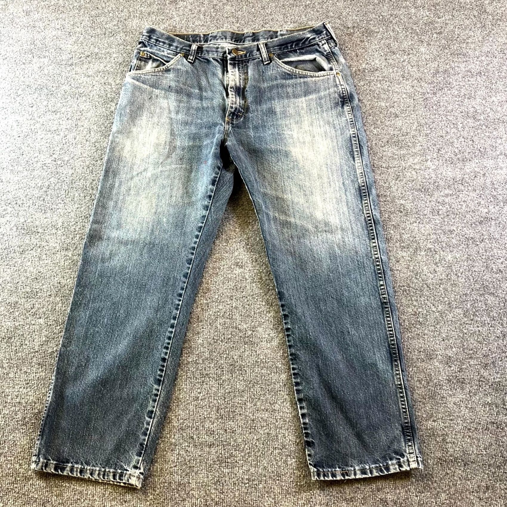 Wrangler Wrangler Jeans Men 36x29 Blue Denim Medium Wash Regular Fit Straight Leg Outdoor Jeans Mens Blue 36x29 Regular Denim Western Wrangler Size US 36 / EU 52 - 2 Thumbnail