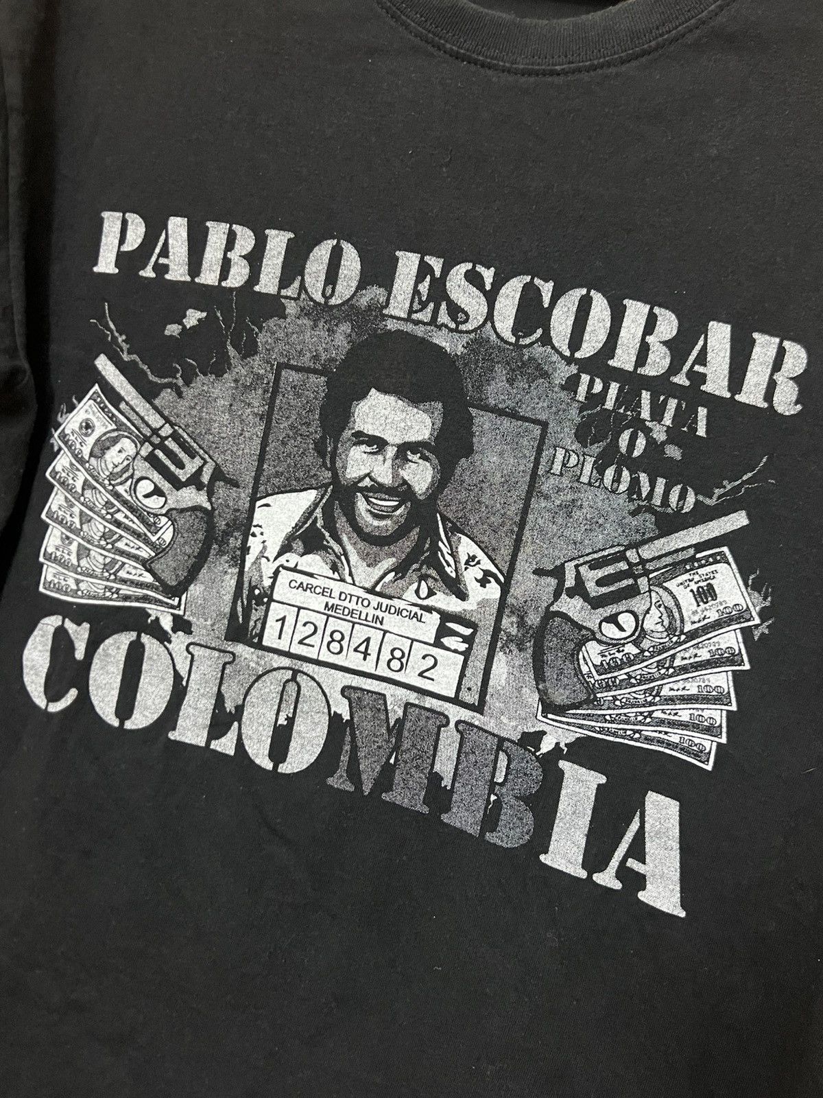Other Vintage pablo escobar shirt Size US M / EU 48-50 / 2 - 3 Thumbnail