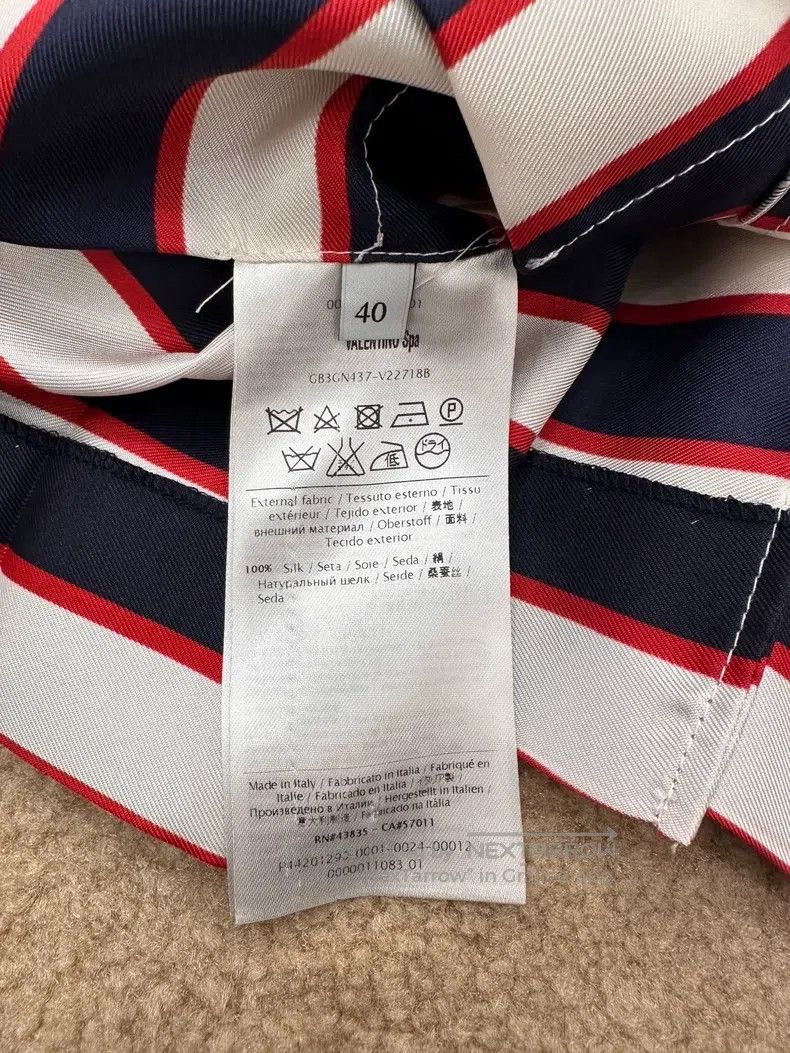 Valentino Valentino A line of mulberry silk striped navy skirt Size M / US 6-8 / IT 42-44 - 4 Thumbnail