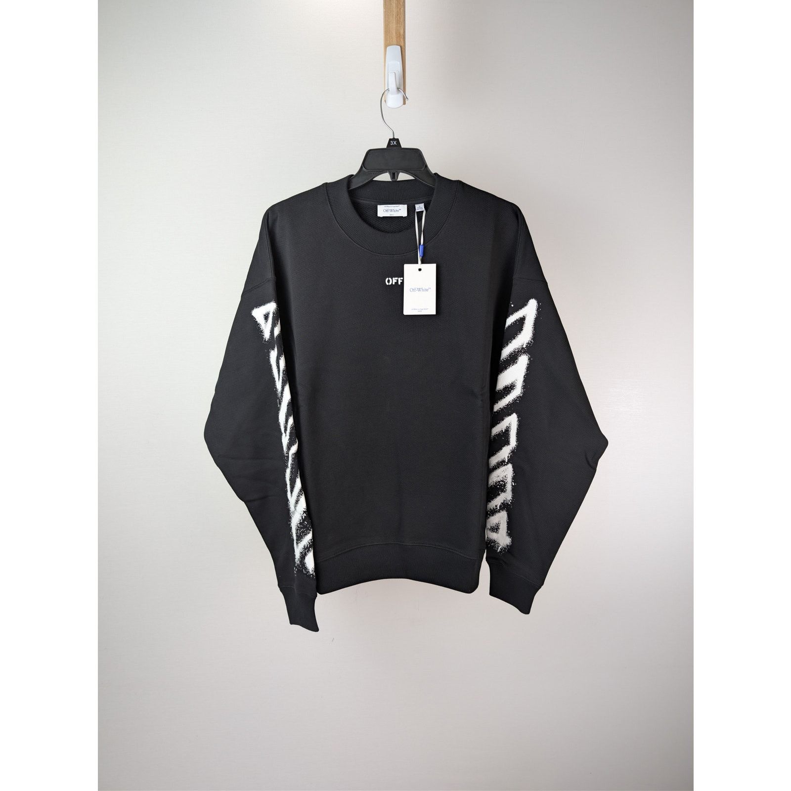 Off-White o1rshd1 Spray Can Arrow Skate Crewneck Sweater in Black Size US M / EU 48-50 / 2 - 2 Thumbnail