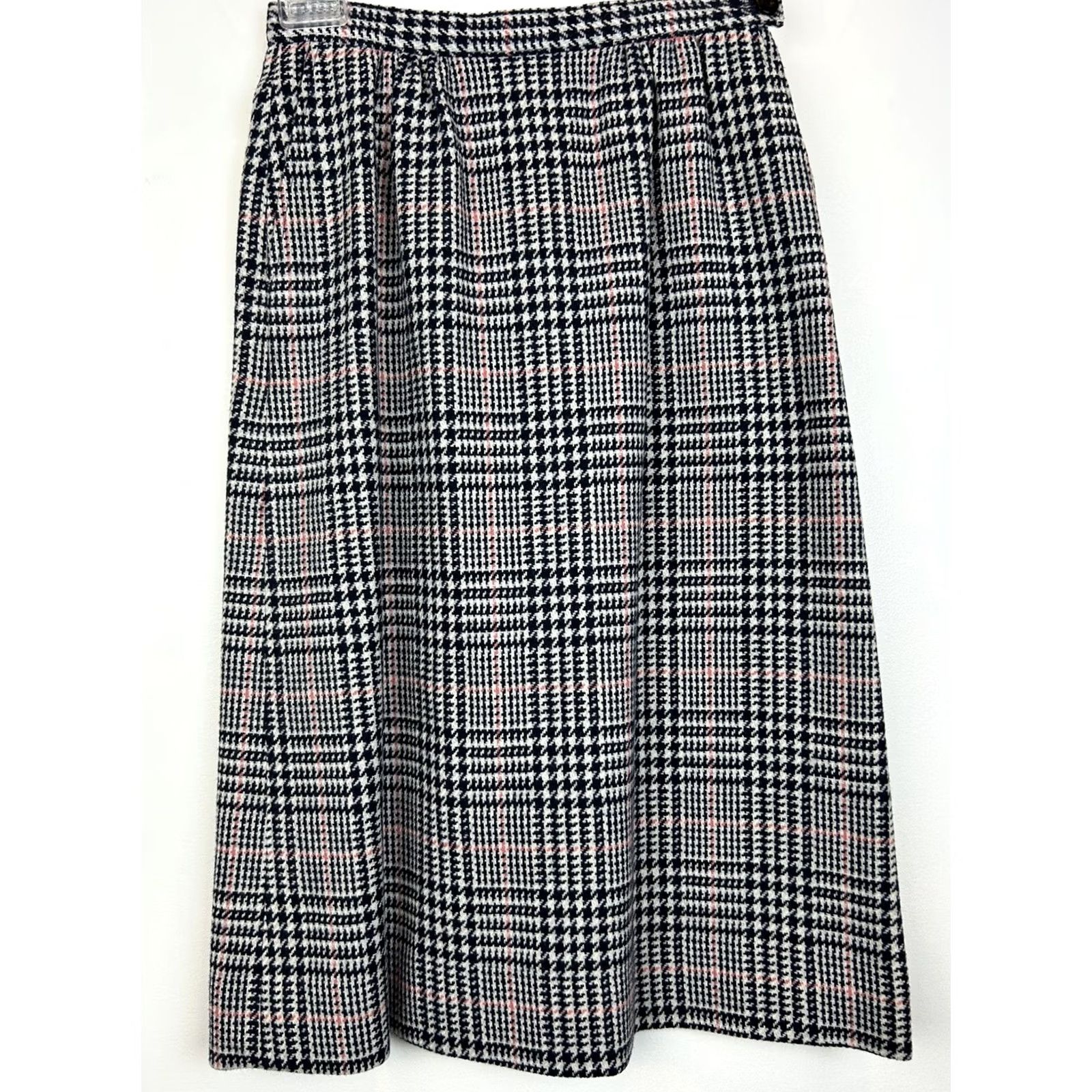 Pendleton VINTAGE Pendleton Skirt Womens 4 100% Wool Houndstooth Navy White Pockets Y2K 1980s Business Womens Size 27" / US 4 / IT 40 - 2 Thumbnail
