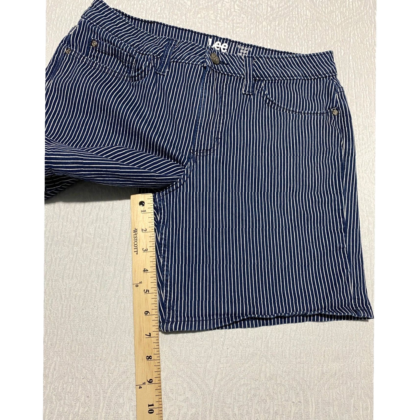 Lee Lee Shorts Women's Size 30 Blue Stripe Mid Rise Railroad Dark Wash Size 30" / US 8 / IT 44 - 7 Thumbnail