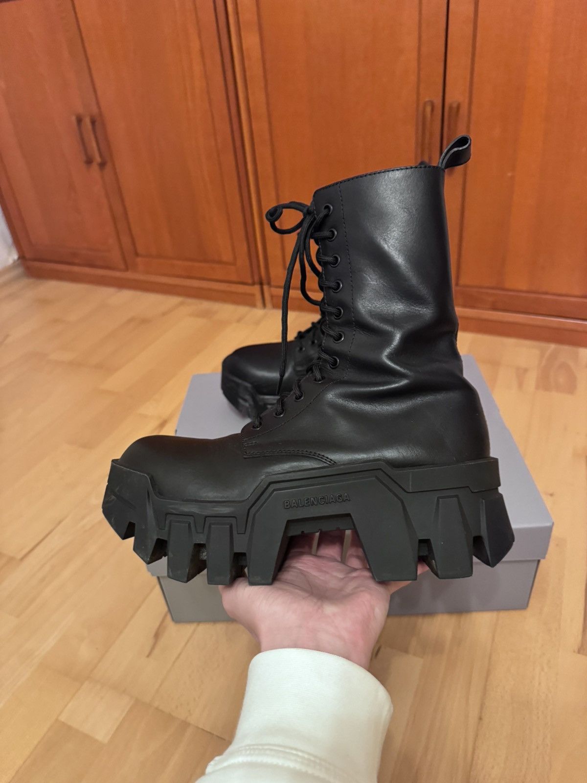 Balenciaga Balenciaga Bulldozer Triple Black Size US 6 / EU 39 - 2 Thumbnail
