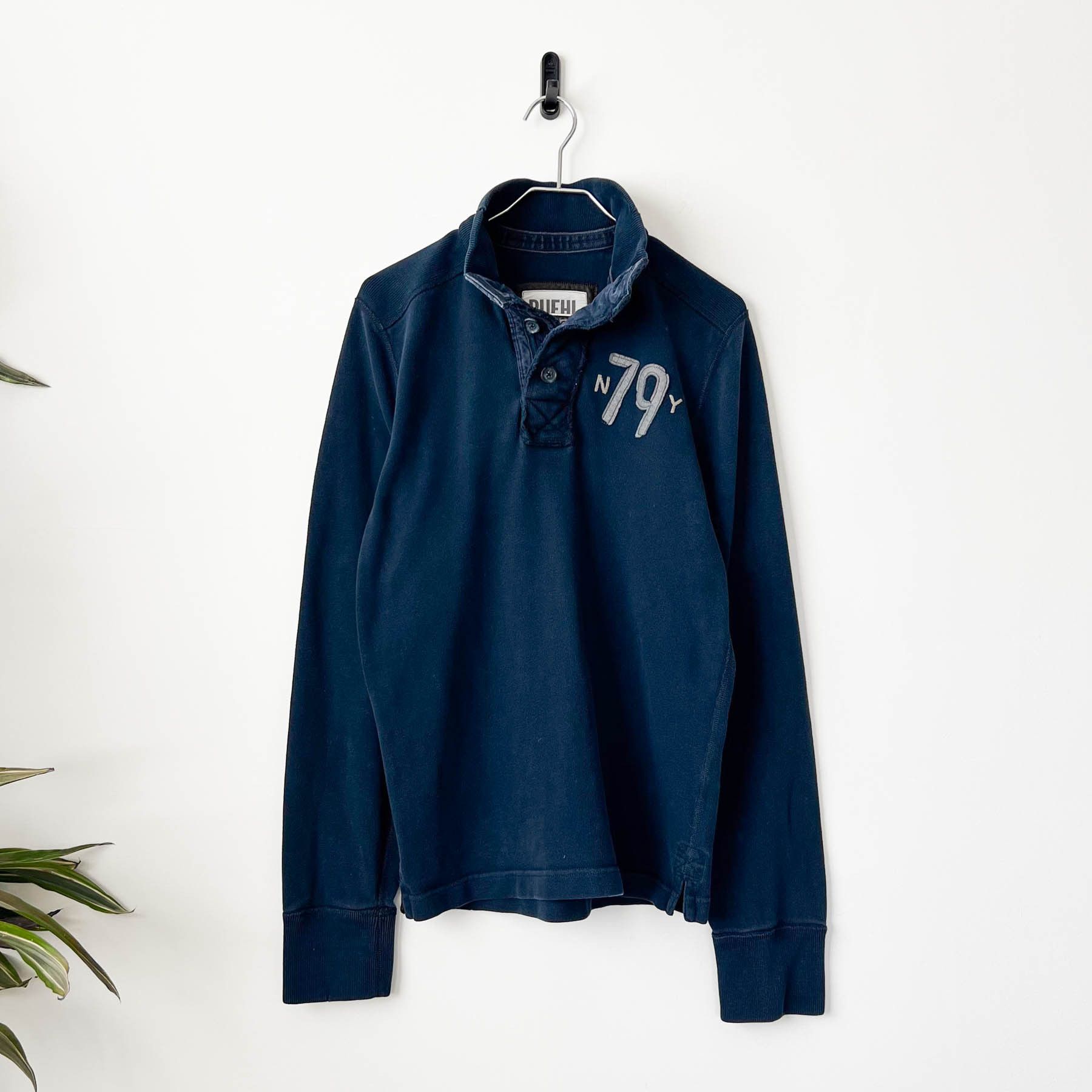 Ruehl No. 925 Ruehl No. 925 Soft Naturally Distressed Collared Sweatshirt Size US M / EU 48-50 / 2 - 2 Thumbnail