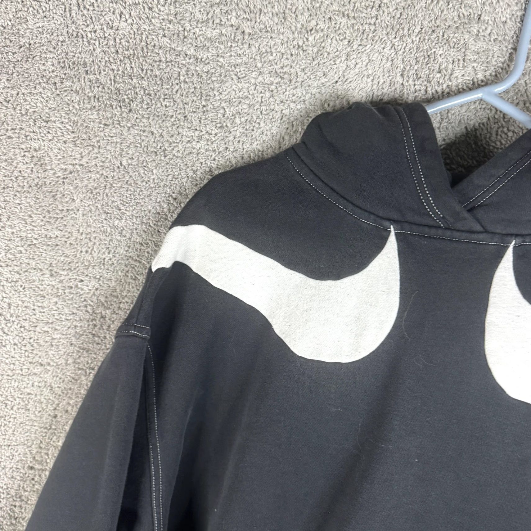Nike Nike Hoodie Mens Large Black Pullover Fleece Sweatshirt Oversized Swoosh Logo Size US L / EU 52-54 / 3 - 6 Thumbnail