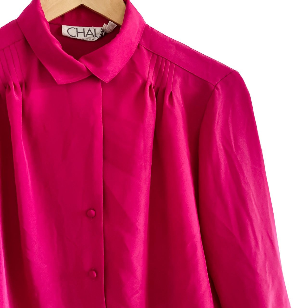 Vintage Vintage hot pink chiffon blouse w/ shoulder pleats M Size M / US 6-8 / IT 42-44 - 2 Thumbnail