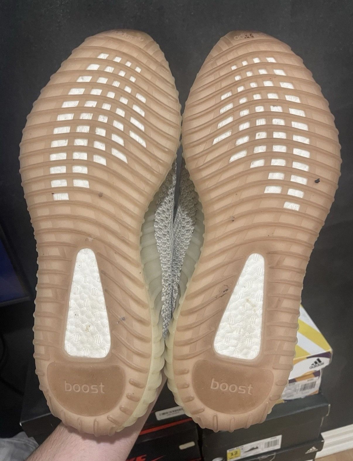 Yeezy Adidas Yeezy 350 Boost V2 Citrin Size 11.5 With Box Size US 12 / EU 45 - 5 Thumbnail