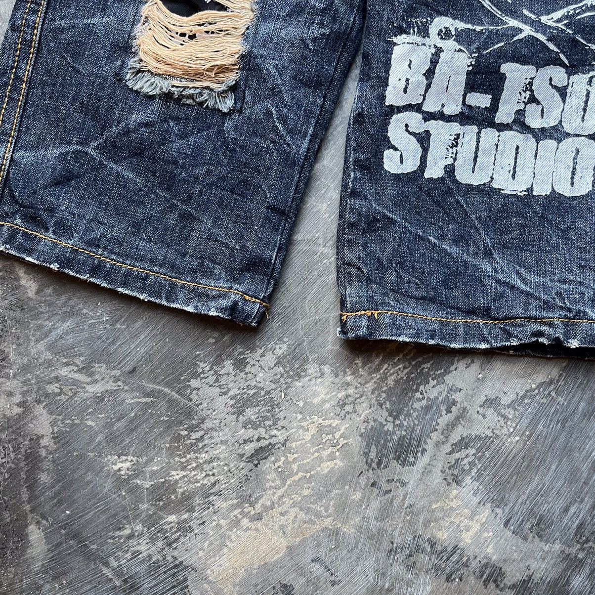 If Six Was Nine × Japanese Brand × KMRii Batsu studio mad punk skull short pants Size US 29 - 6 Thumbnail