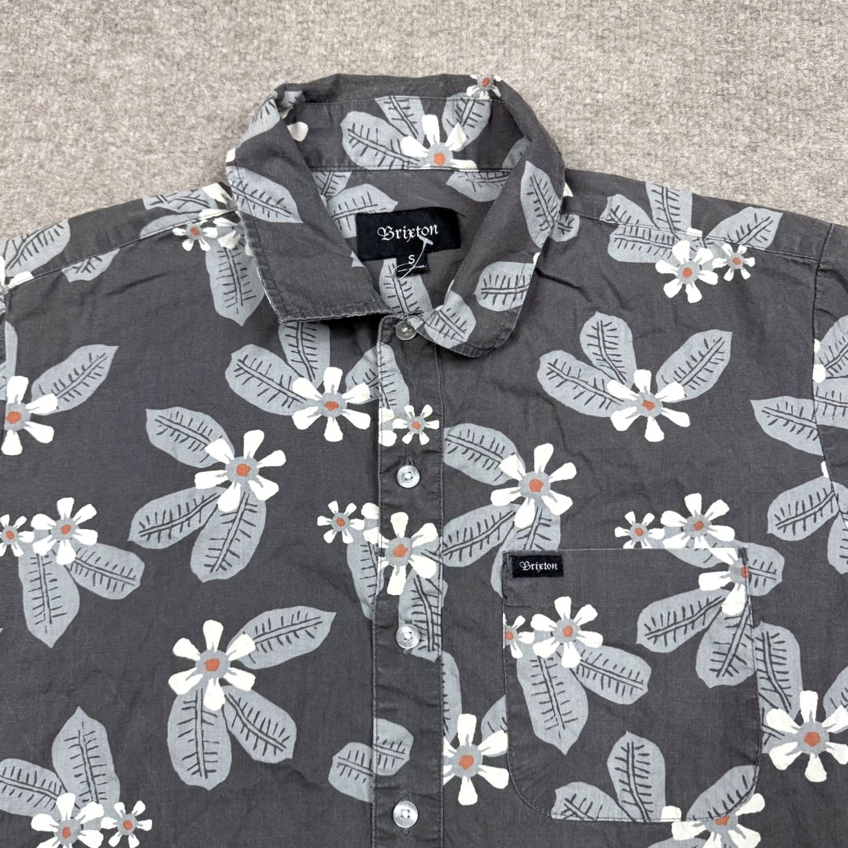 Brixton Brixton Shirt Size S Gray Button Up Short Sleeve Floral Collar Streetwear Men's Size US S / EU 44-46 / 1 - 3 Thumbnail