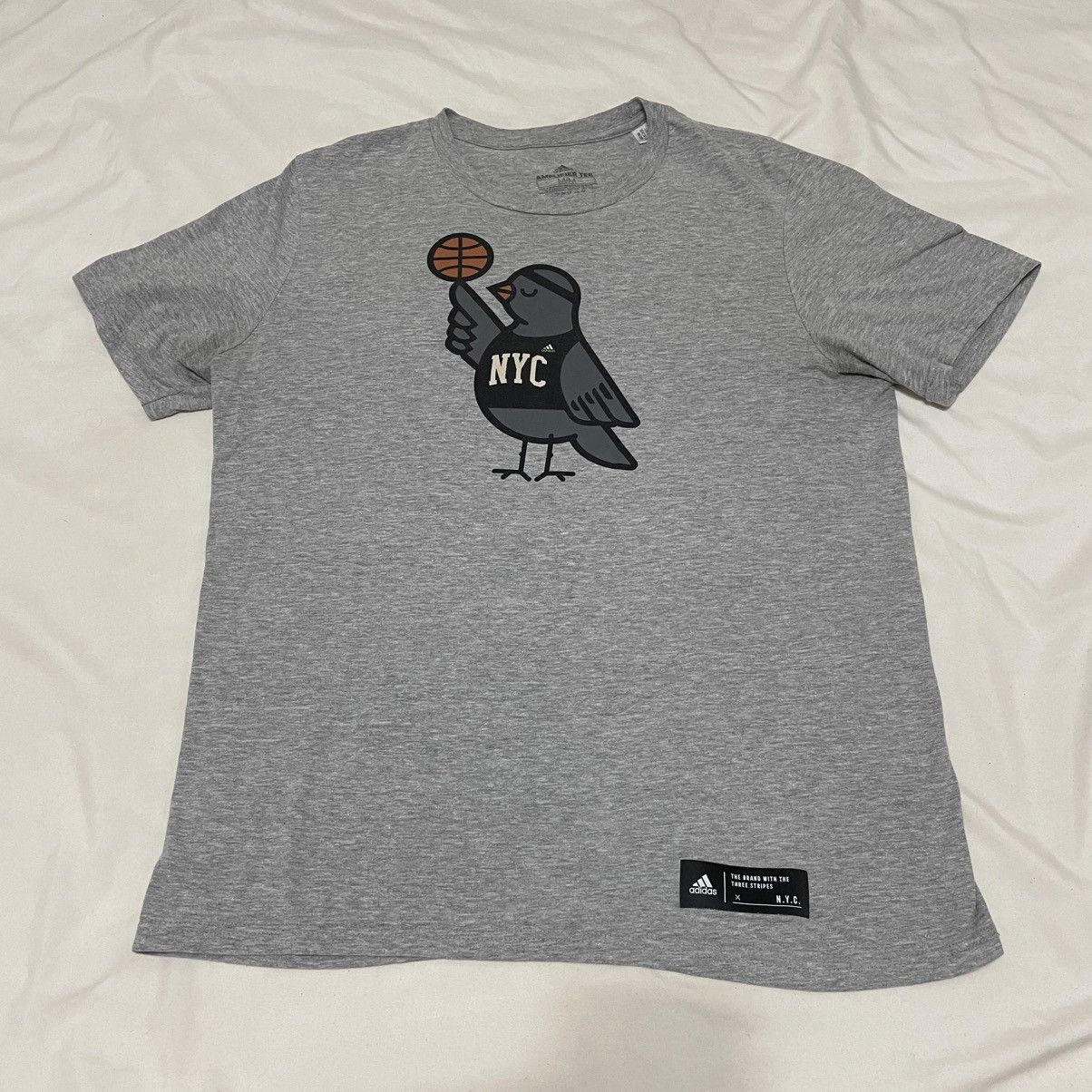Adidas Fly Bird Tee Size US M / EU 48-50 / 2 - 1 Thumbnail