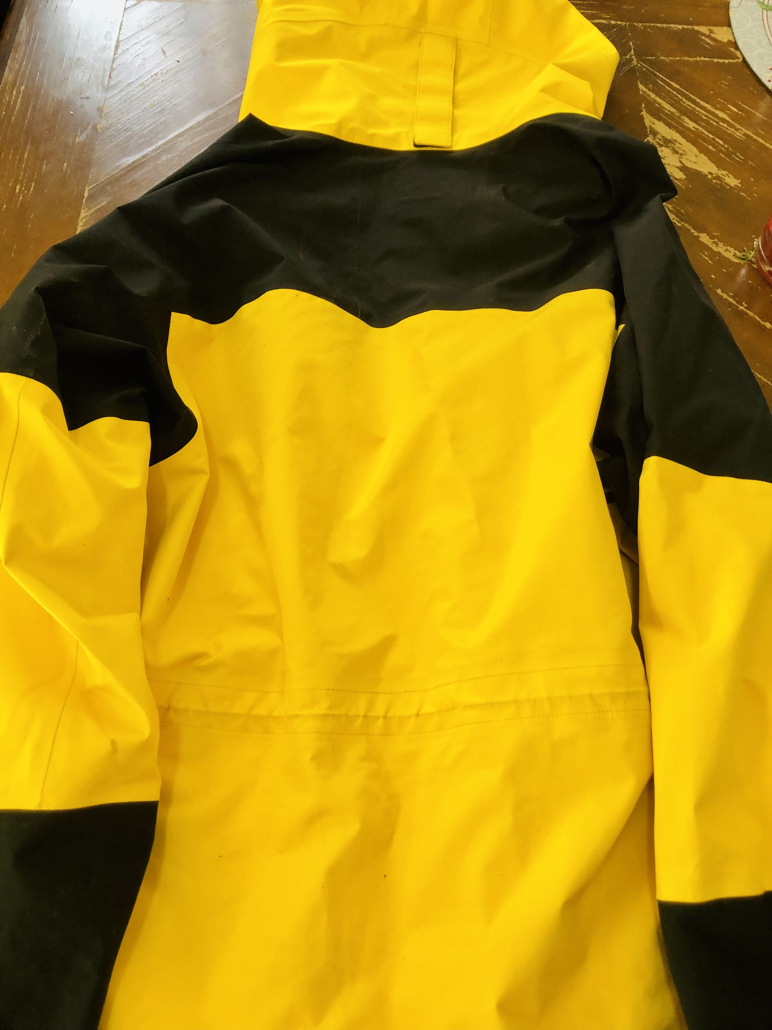 Nike ACG Nike ACG GoreTex Jacket Yellow and Black Size US M / EU 48-50 / 2 - 3 Thumbnail