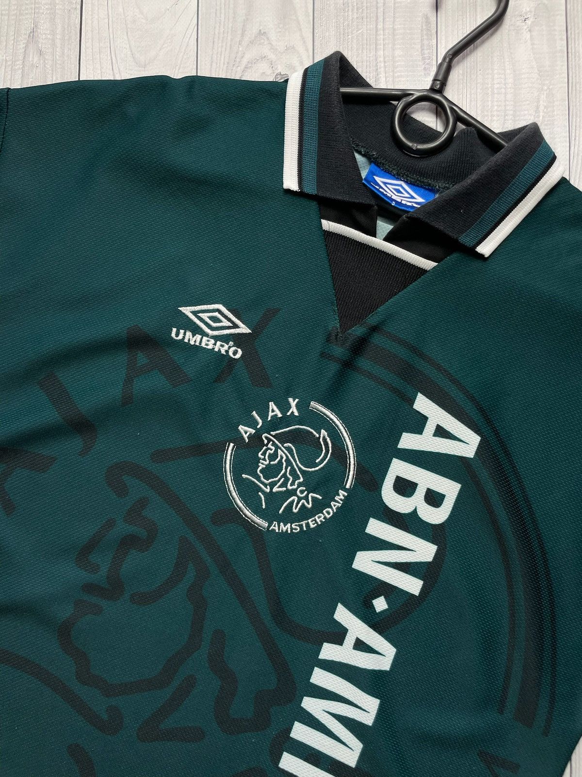 Vintage Vintage Umbro Ajax soccer jersey rare green 9 Kluivert Size US S / EU 44-46 / 1 - 3 Thumbnail