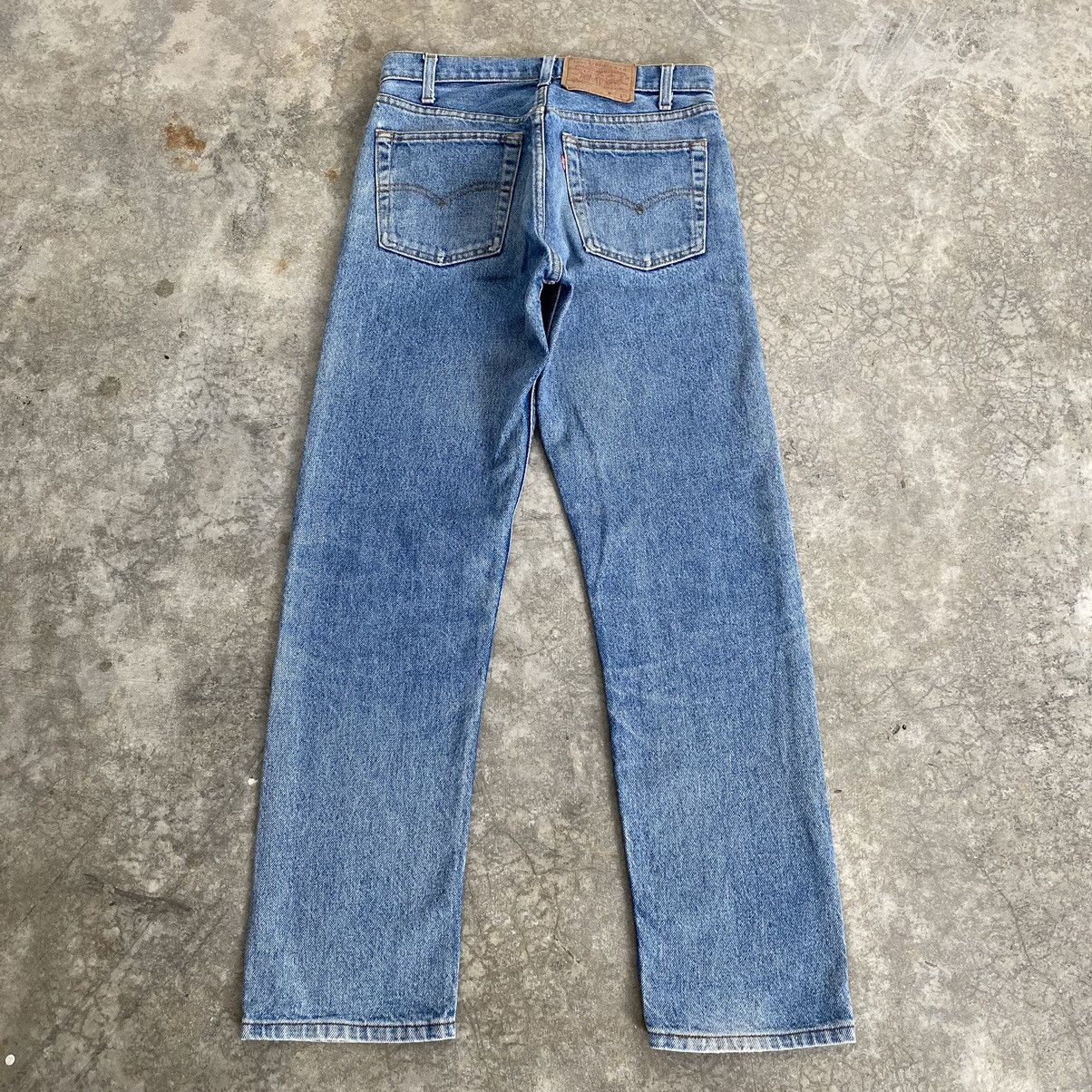 Levi's Size 28x28 Vintage 80’s Levi’s 505 Faded Blue Denim Jeans Size US 28 / EU 44 - 13 Thumbnail