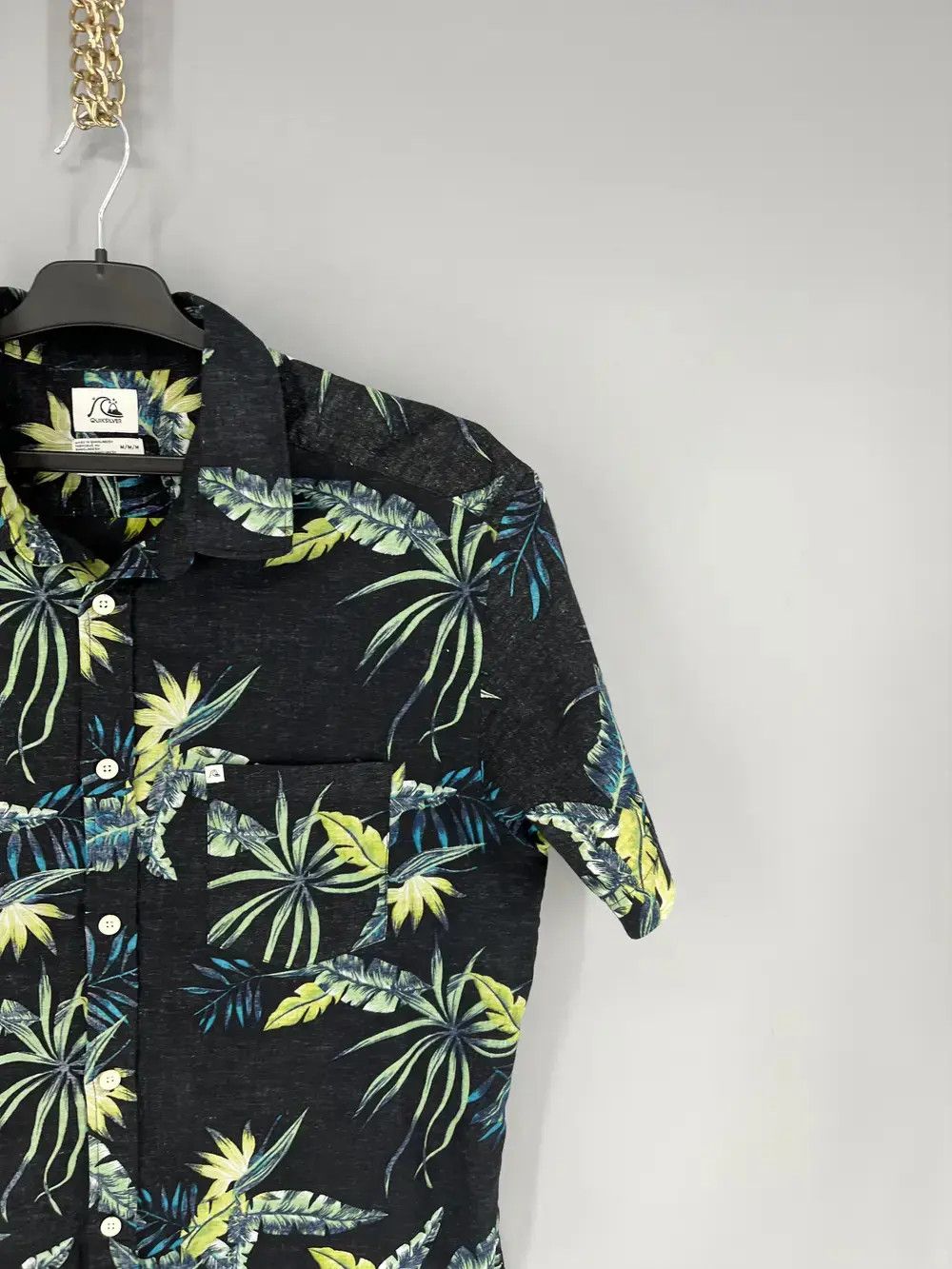 Vintage Vintage Crazy Quiksilver Hawaiian Floral Shirt Buttons 90s Size US S / EU 44-46 / 1 - 5 Thumbnail