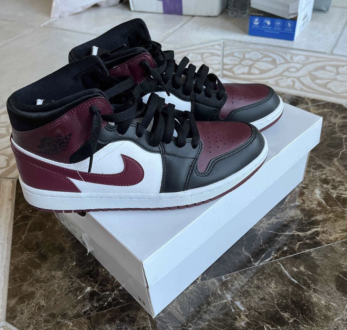 Jordan Brand Women’s Air Jordan 1 Mid SE “Gold Pendants” size 9.5W Size US 9.5 / IT 39.5 - 10 Thumbnail