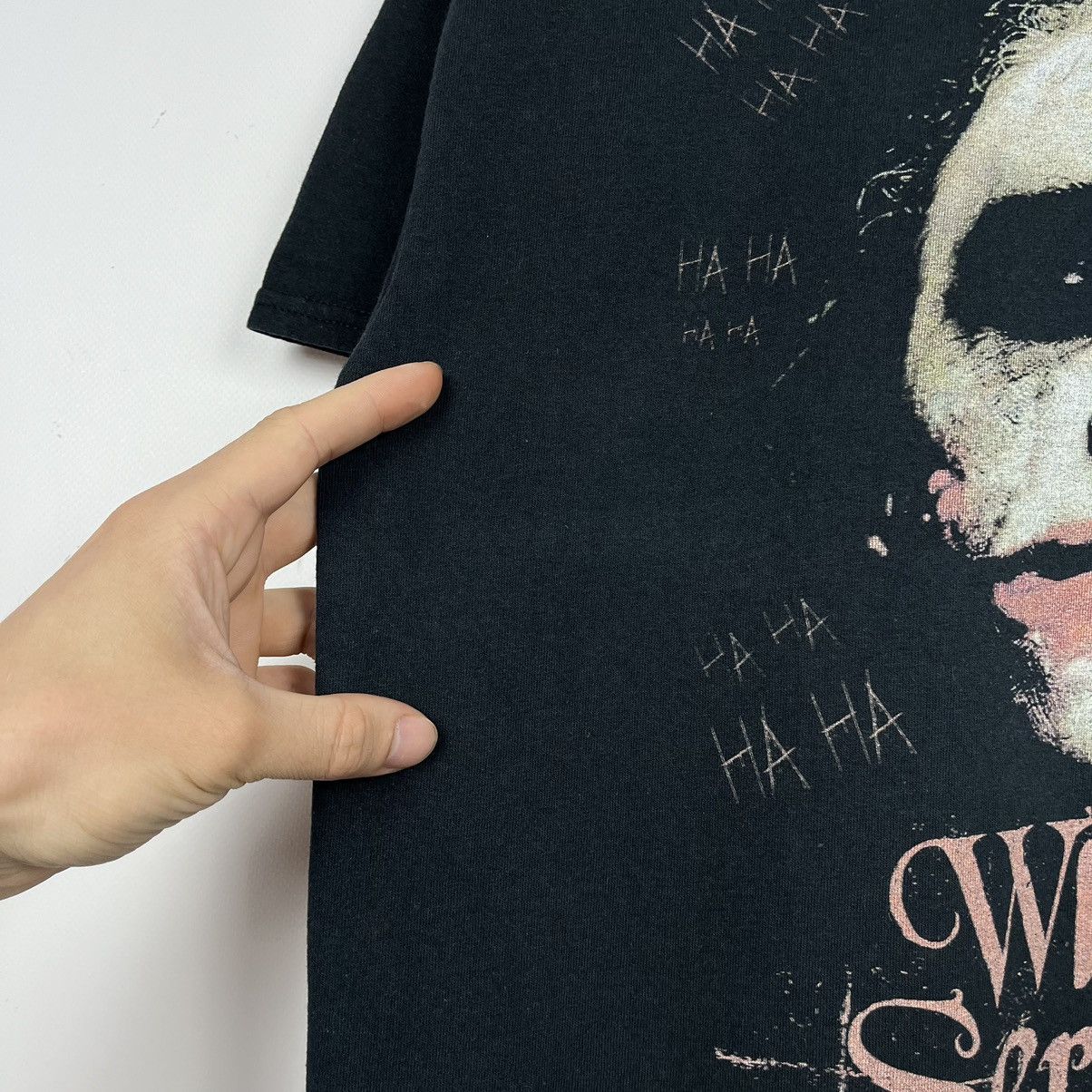 DC Comics × Vintage Vintage Joker “ Why So Serious? ” rare Dc movie tee 00’s Size US L / EU 52-54 / 3 - 11 Thumbnail