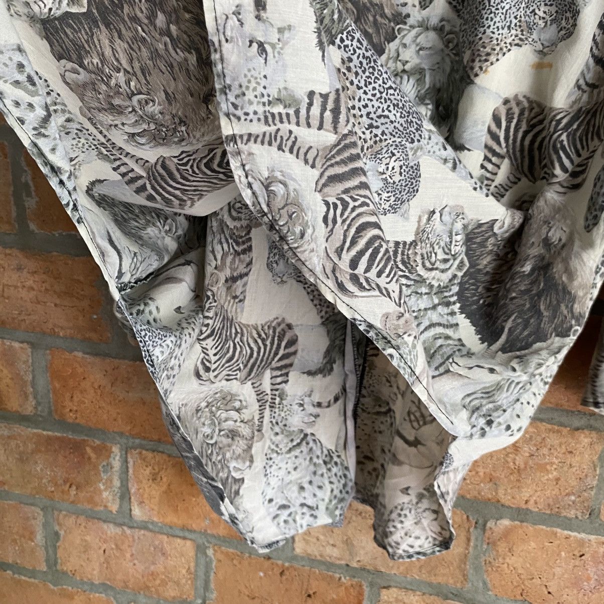 Vintage HOT STUFF Gray Safari Animal Print Shirt Size XL / US 12-14 / IT 48-50 - 7 Thumbnail
