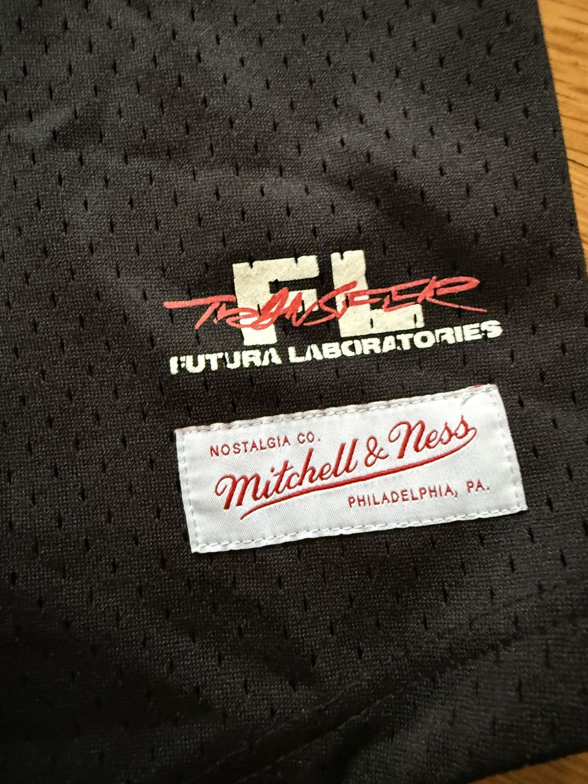 Mitchell & Ness Mitchell & Ness x Futura Laboratories Jersey Size US L / EU 52-54 / 3 - 5 Thumbnail