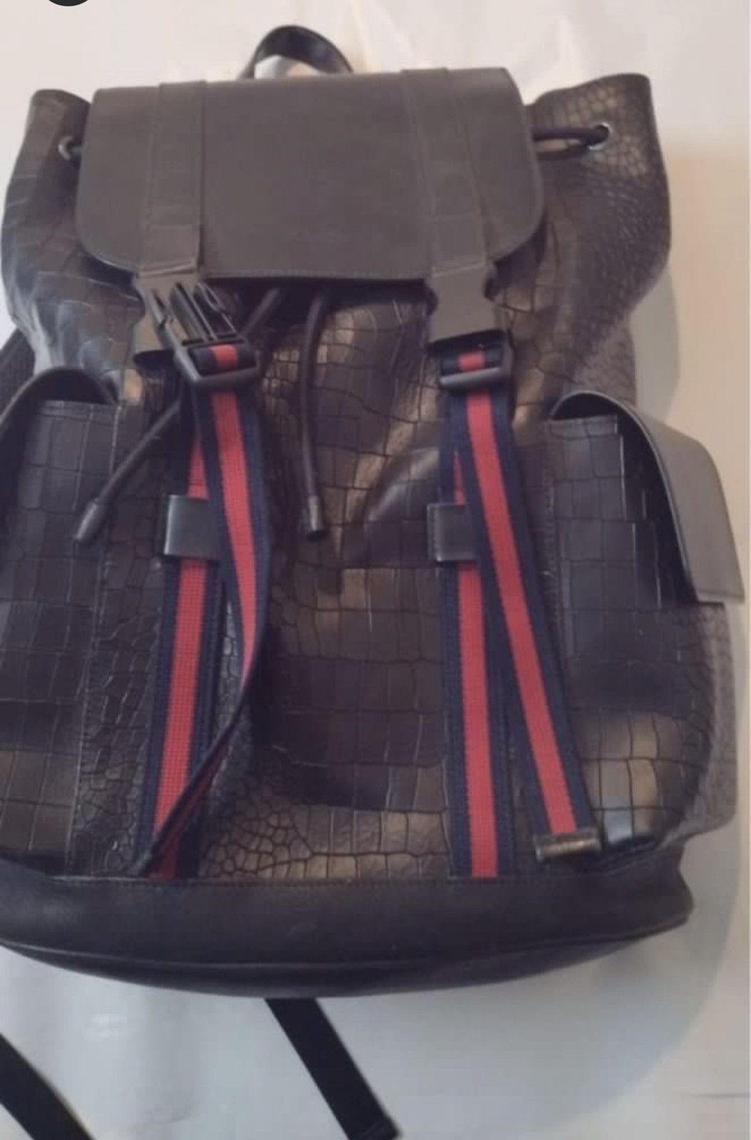 Gucci Authentic Gucci Black Crocodile-Embossed Leather Backpack Size ONE SIZE - 7 Thumbnail