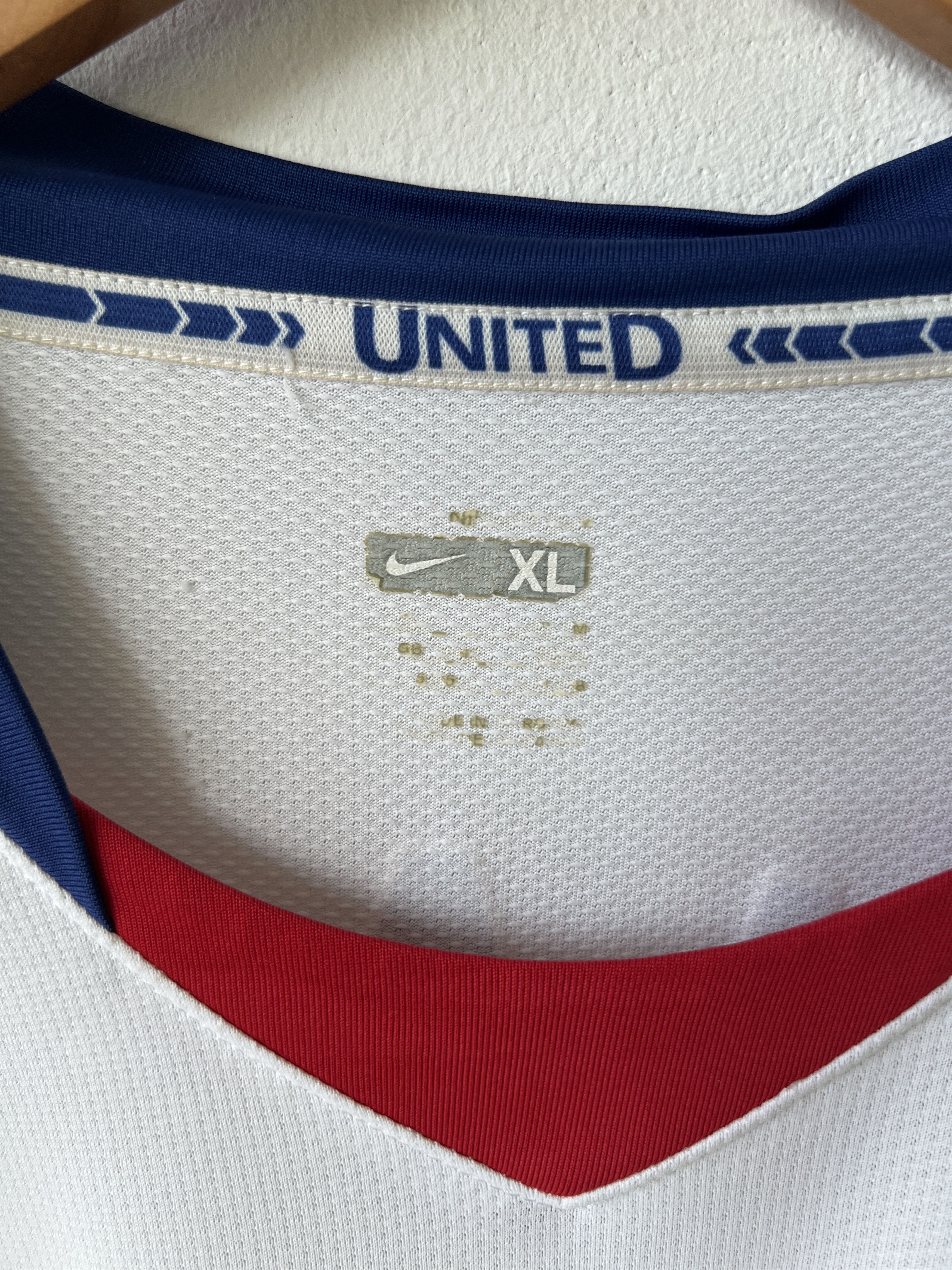 Nike (XL) Manchester United 2008-10 Away Shirt Ronaldo #7 Kit Size US XL / EU 56 / 4 - 3 Thumbnail