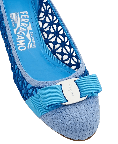 o1s1rm0924 Vara Bow Pump in Azure