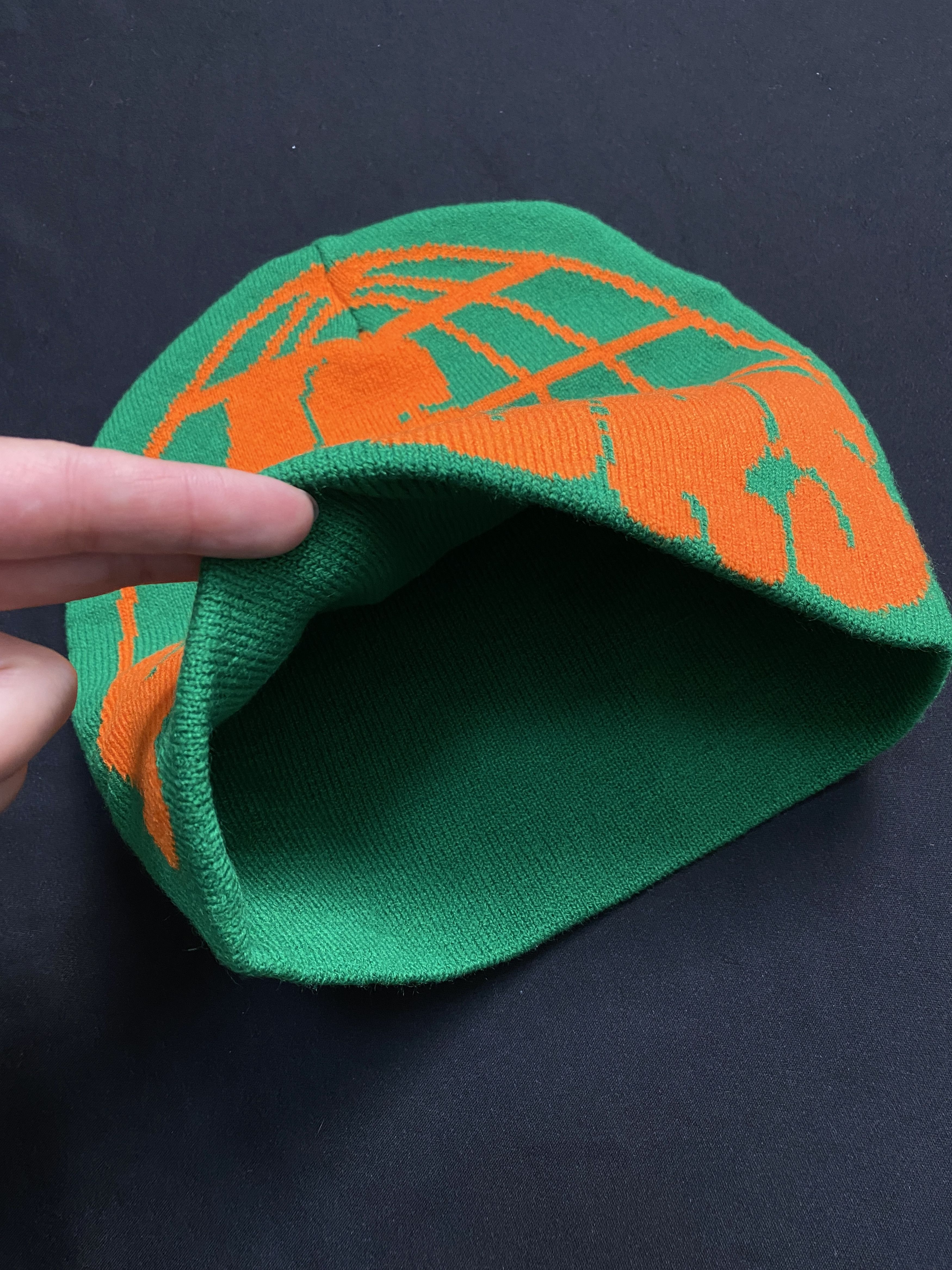 Japanese Brand Deadstock The World is Yours No Cuff Knit Black Beanie OS Size ONE SIZE - 5 Thumbnail