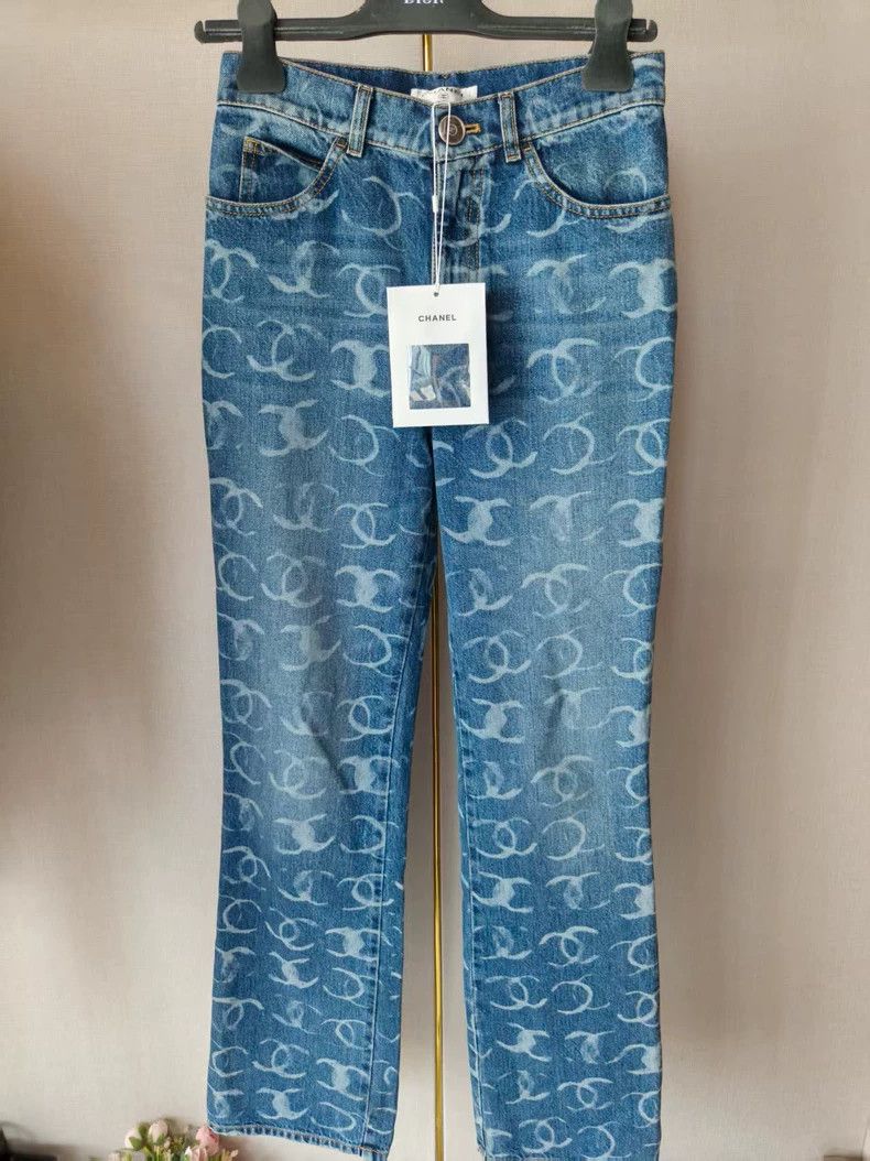 Chanel Denim Jeans with Logo Print - dmc