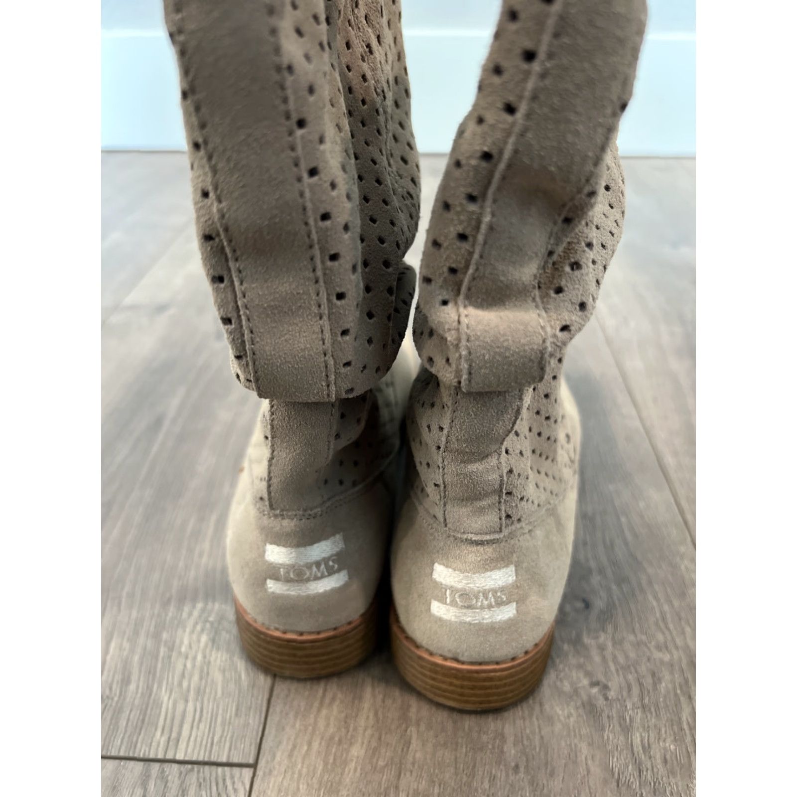 Toms TOMS Serra Low Heel Boots Size 7.5 Brown Suede Perforated Womens Size US 5.5 / IT 35.5 - 4 Thumbnail