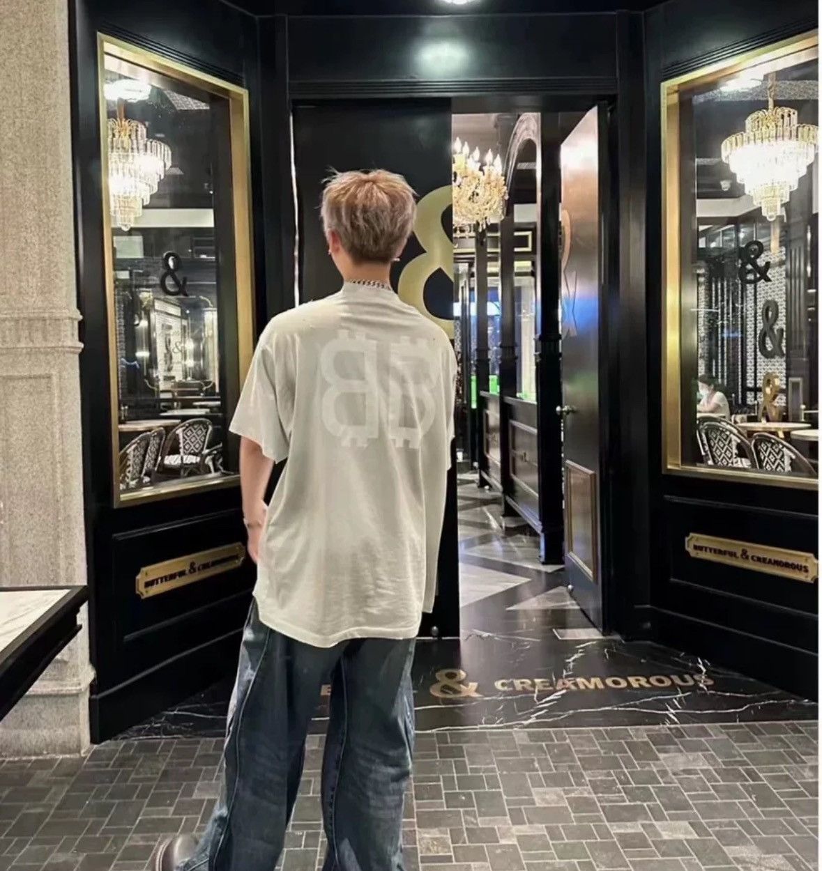 Balenciaga Balenciaga mud dyed Bitcoin short sleeved shirt Size US S / EU 44-46 / 1 - 8 Thumbnail
