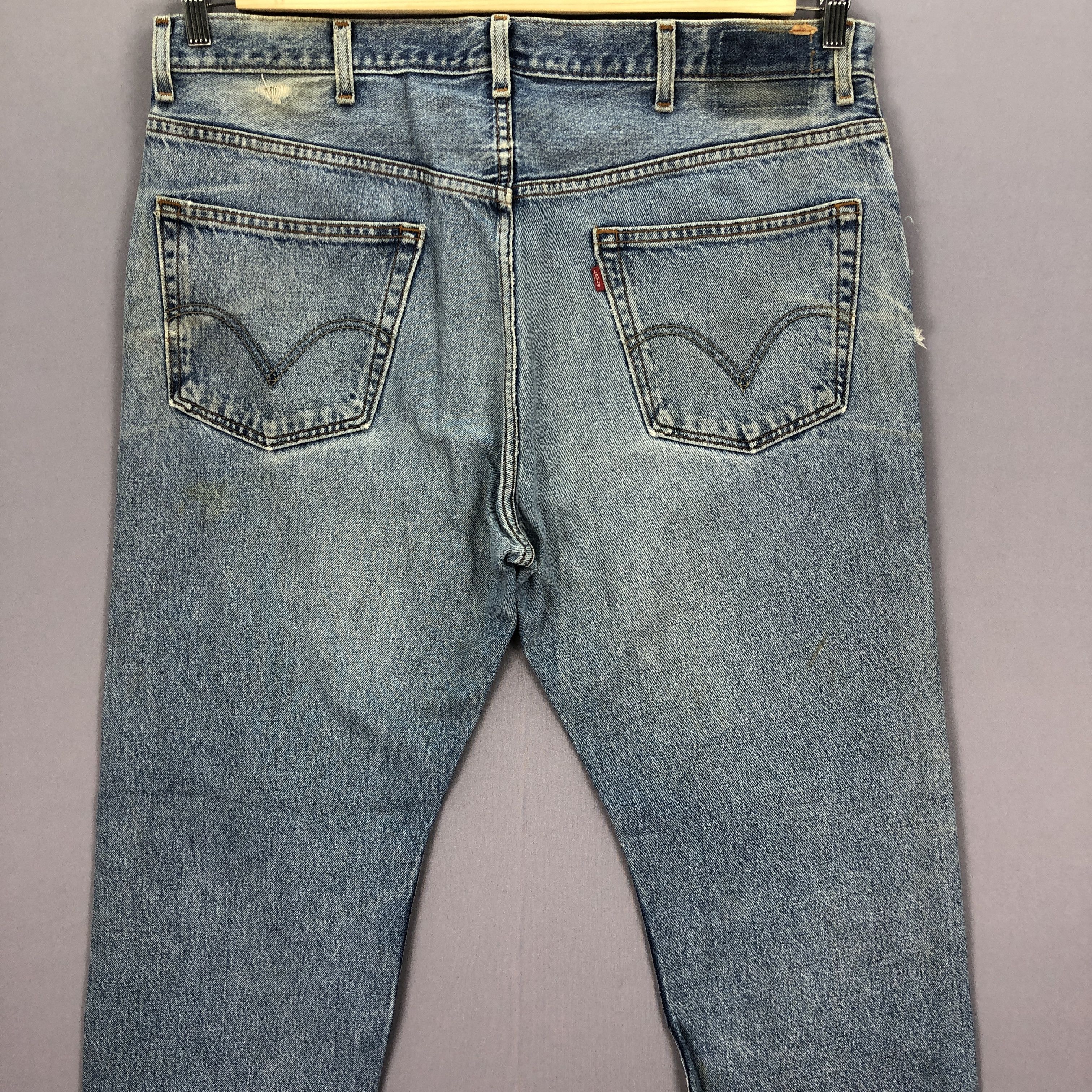 Levi's Vintage Ripped Levi's 505 Jeans Levis Faded Light Wash Denim Size US 40 / EU 56 - 6 Thumbnail