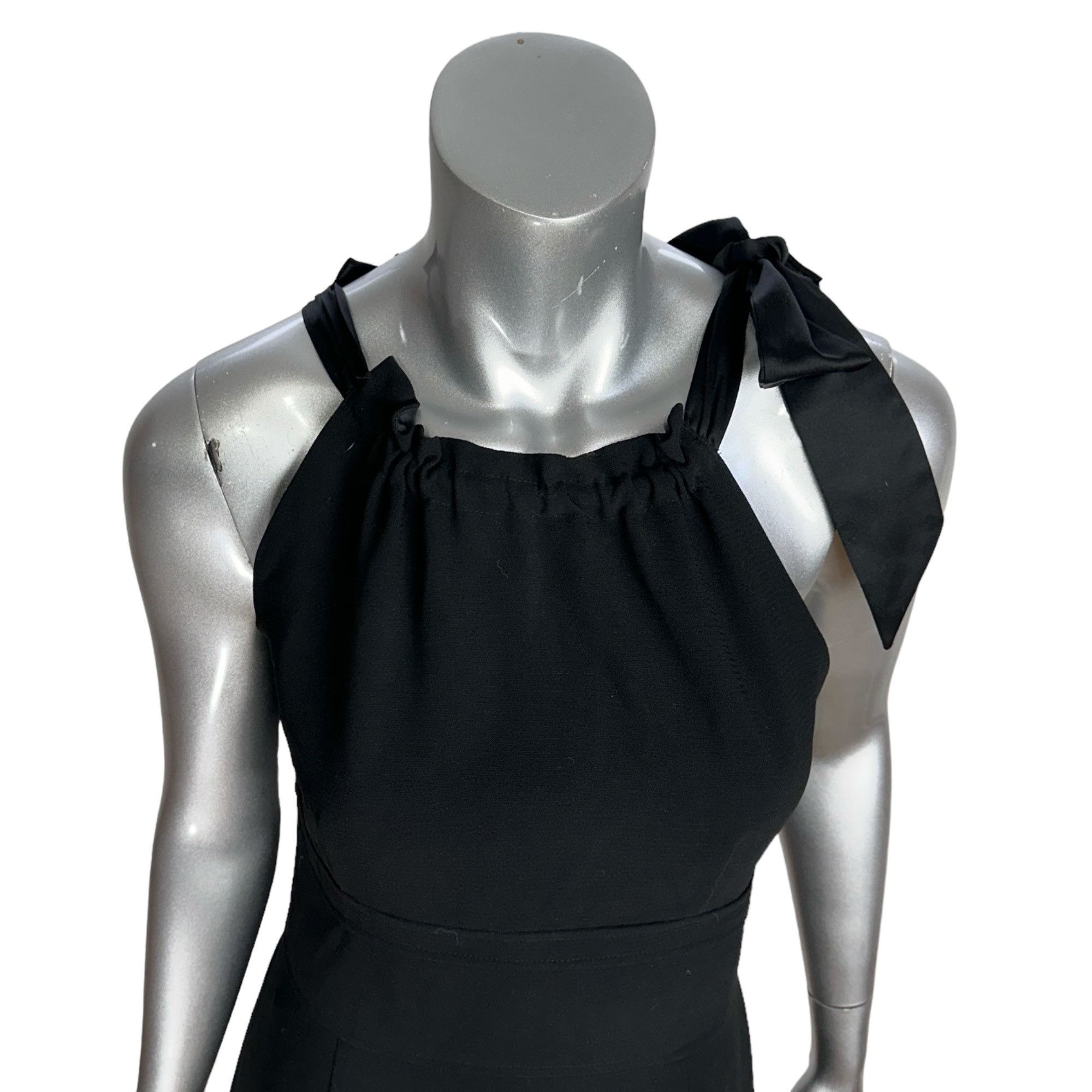 Ann Taylor Ann Taylor Chic Black Halter Knee-Length Dress With Bow Deta Size S / US 4 / IT 40 - 2 Thumbnail