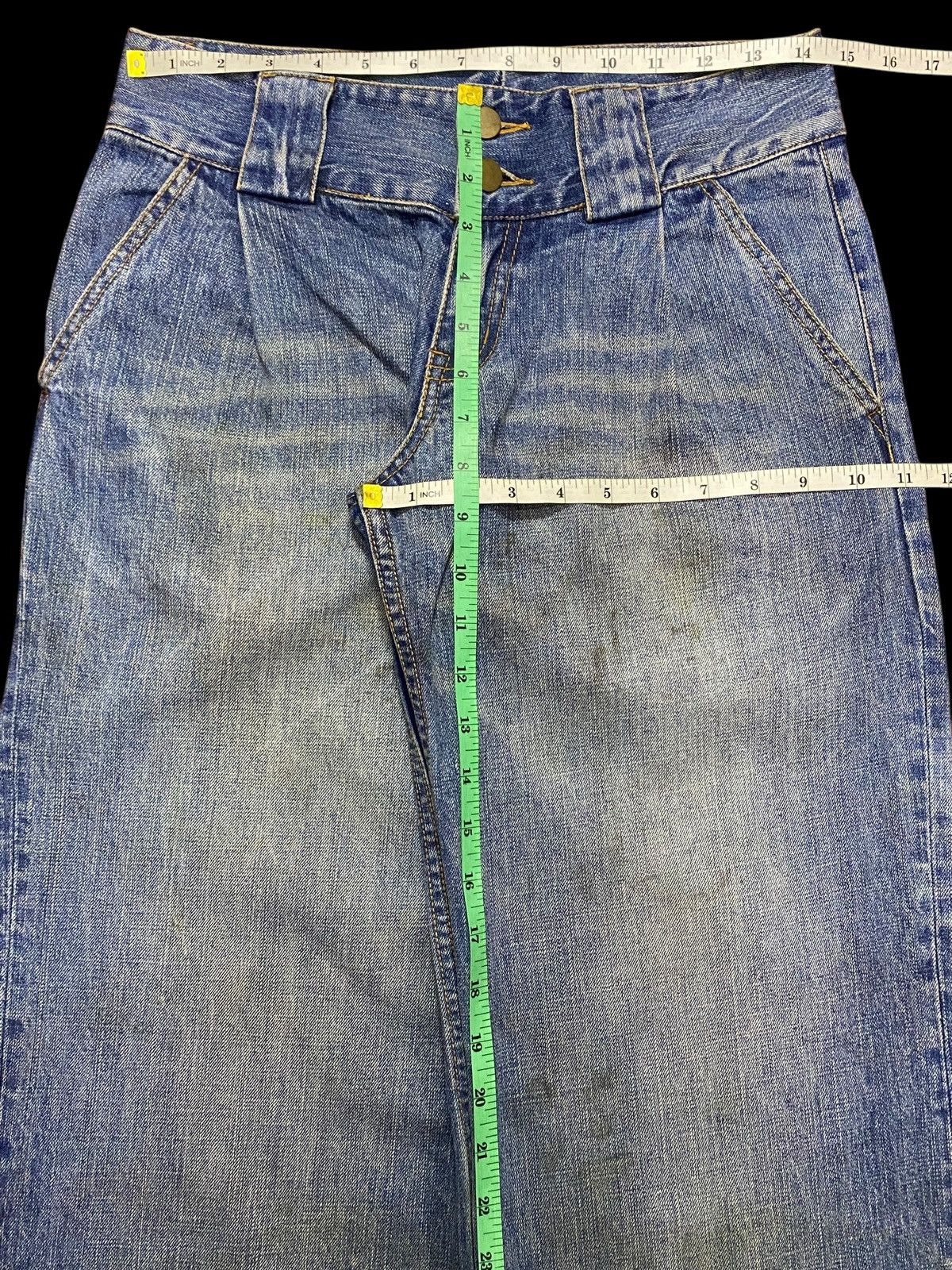 Japanese Brand Vintage Japanese Brand Sweat & Tailoring Dirty Baggy Jeans Size US 29 - 13 Thumbnail