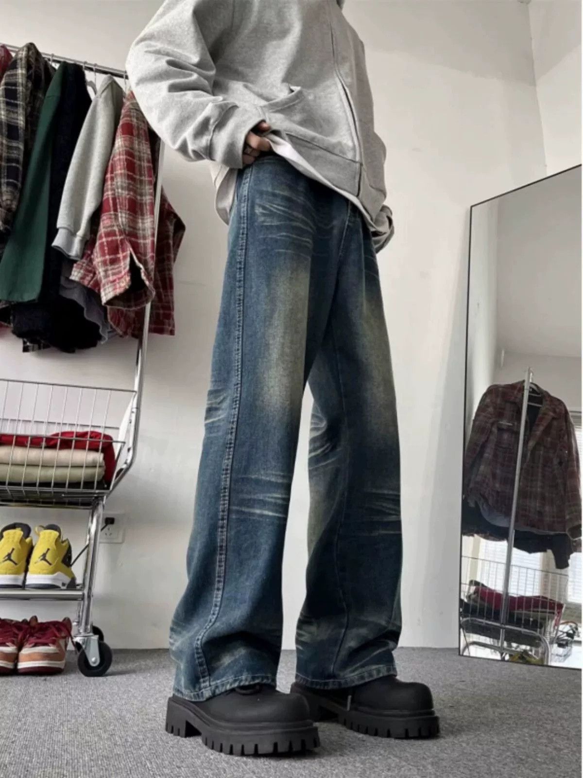 Jean High street men's washed vintage loose flared jeans Size US 32 / EU 48 - 2 Thumbnail