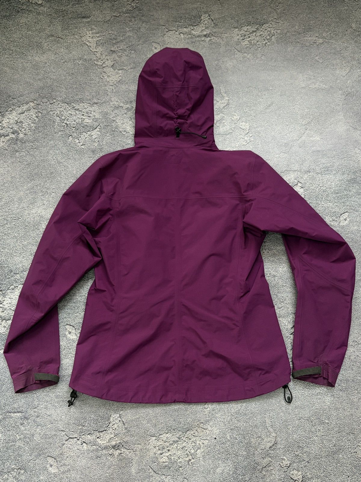 Arc'teryx Rare! Arc'teryx Beta SL Women’s Purple GORE-TEX Jacket S Size S / US 4 / IT 40 - 3 Thumbnail
