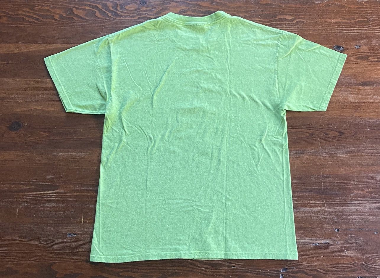 Vintage Vintage 2002 Y2K Roswell UFO Festival Alien Green Tee Size US L / EU 52-54 / 3 - 13 Thumbnail