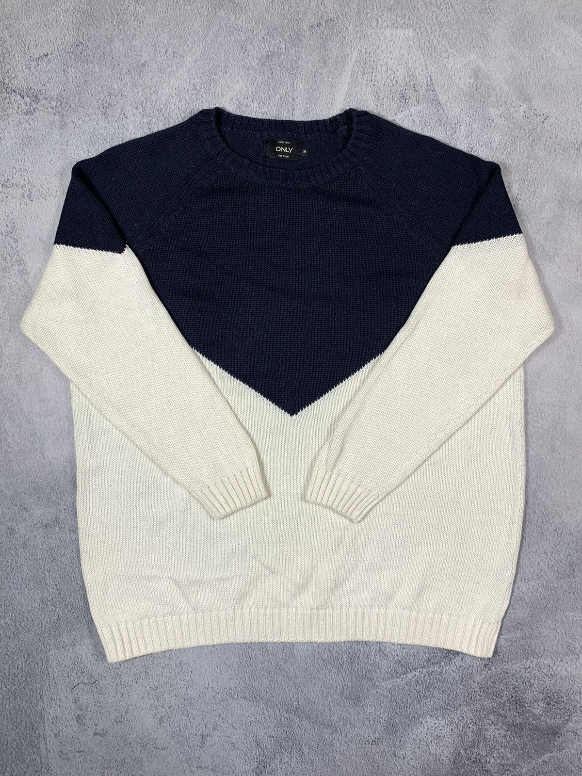 Japanese Brand × Vintage Vintage Y2K Japanese sweater streetwear style size M Size US M / EU 48-50 / 2 - 4 Thumbnail