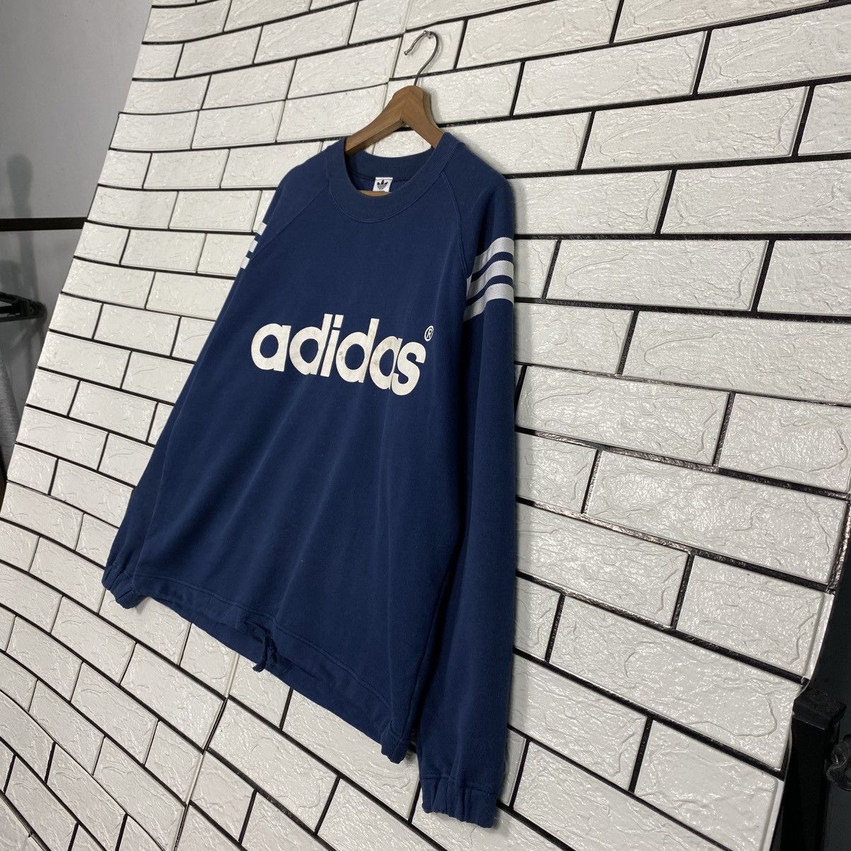 Adidas 📌Vintage Sweatshirt Adidas Striped Design Streetwear Size US M / EU 48-50 / 2 - 3 Thumbnail