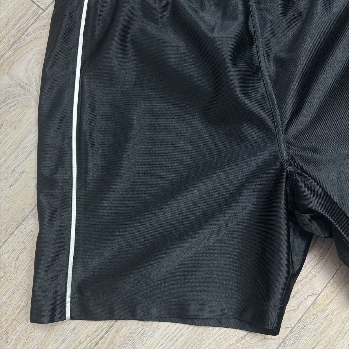 Nike Vintage Y2K Nike Polyester Nylon Retro Drill Soccer Shorts Size US 35 - 4 Thumbnail